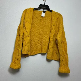 Cardigan By Clothes Mentor  Size: S