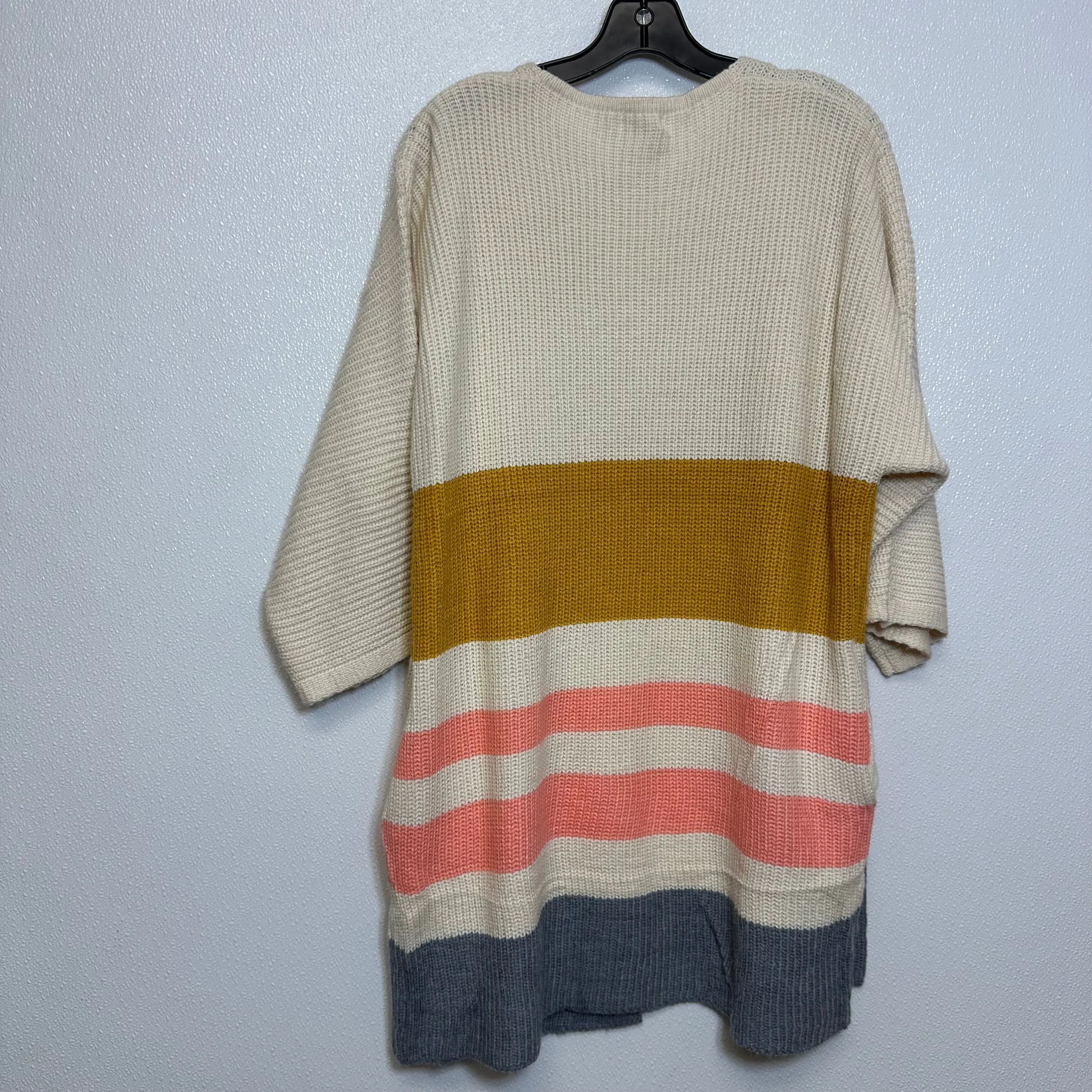 Cardigan By Main Strip  Size: M