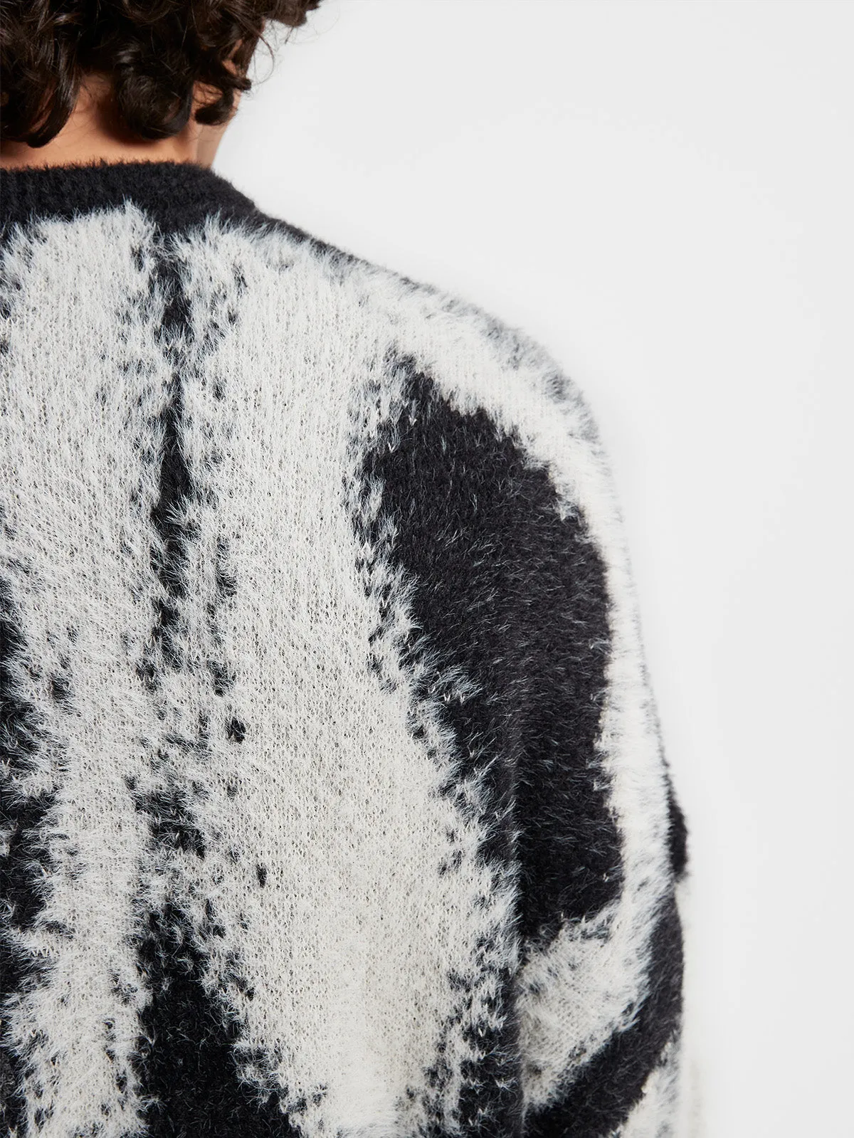 FADED FURRY SWEATER - BLACK