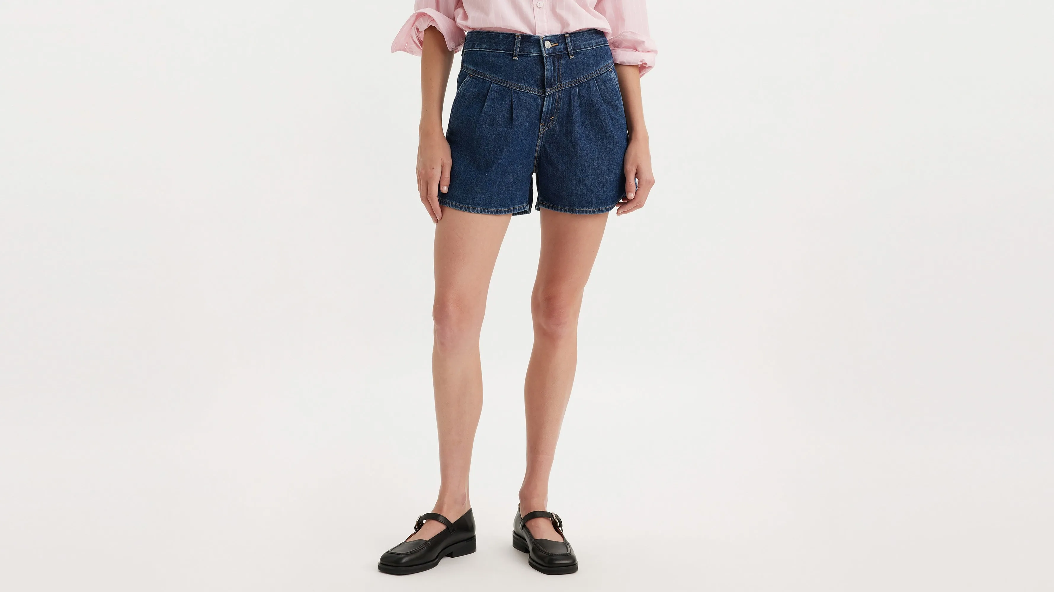 Levi's® Women's Featherweight Mom Shorts