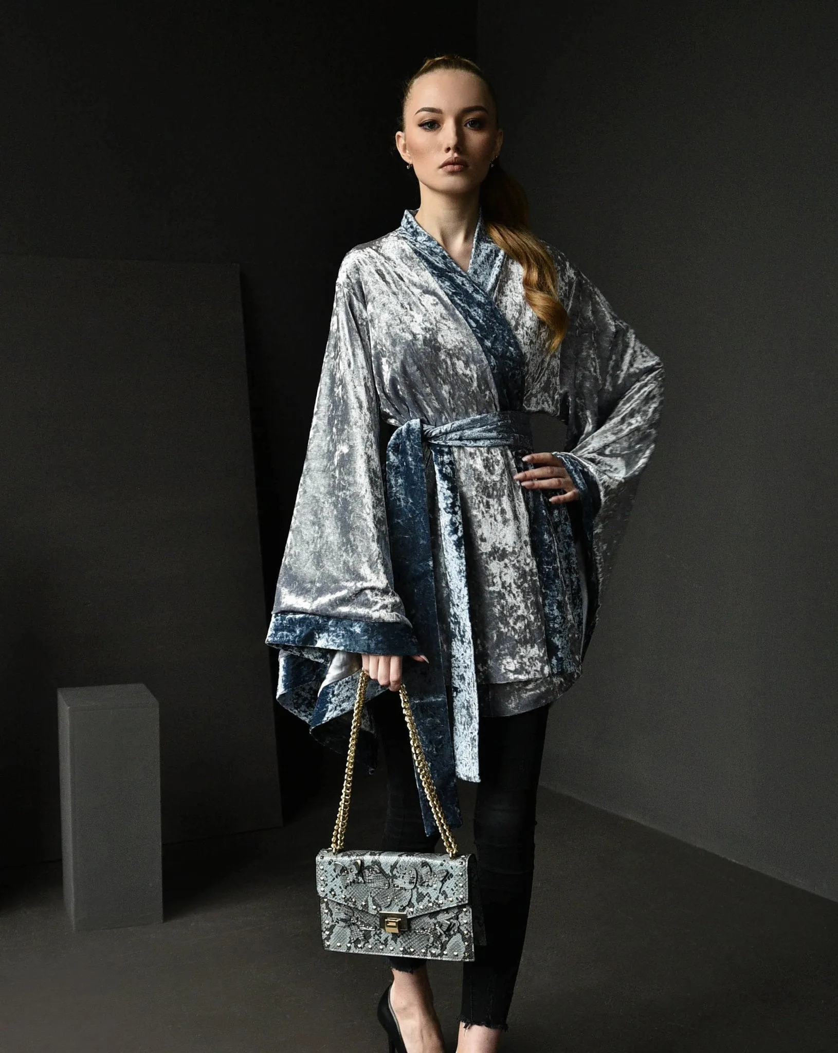 Short Crushed Velvet Kimono