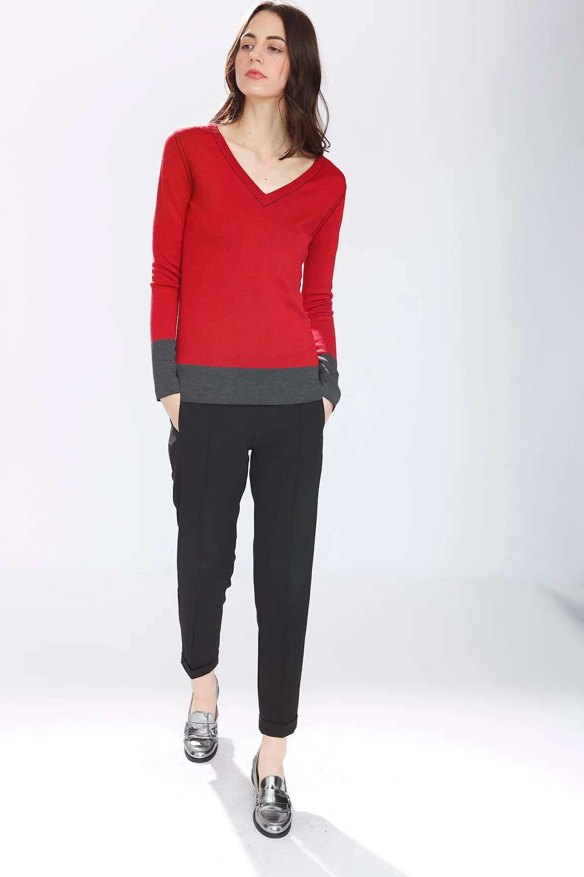 Taylor Reversible Silk/Cashmere Pullover – Red/Charcoal/Black